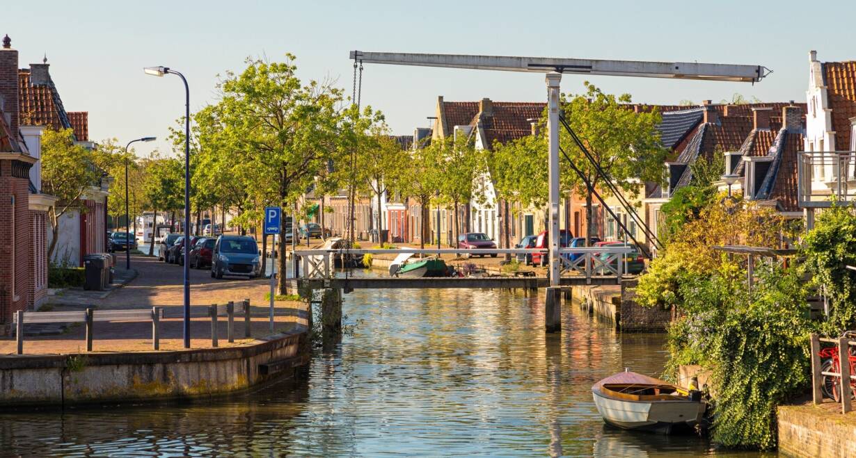 8-daagse cruise over de Friese meren, het IJsselmeer & de Waddenzee- - NederlandSneek - Harlingen